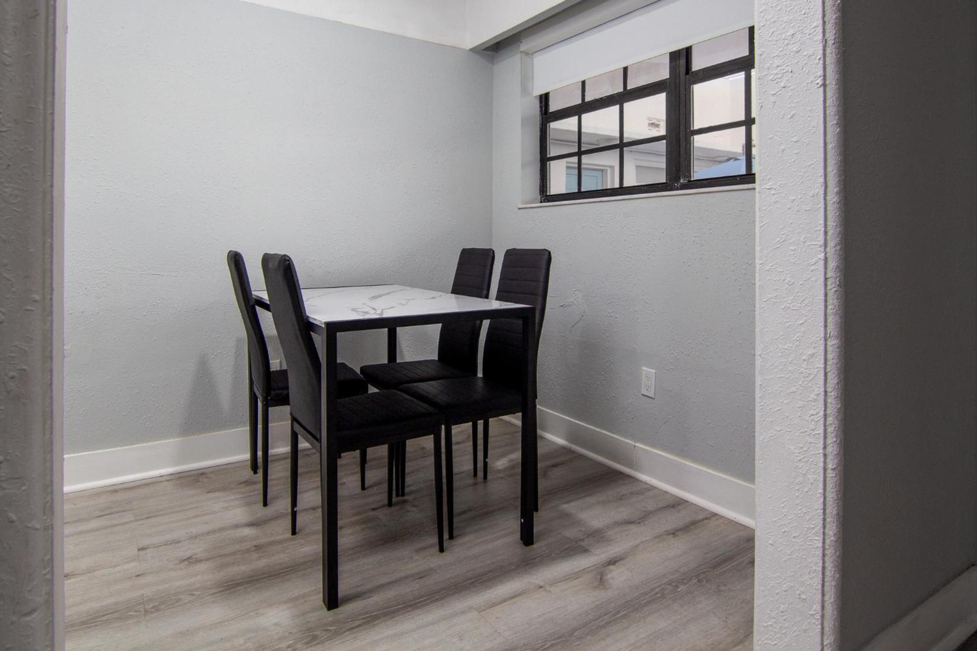 Pousada Suites Hollywood Zewnętrze zdjęcie